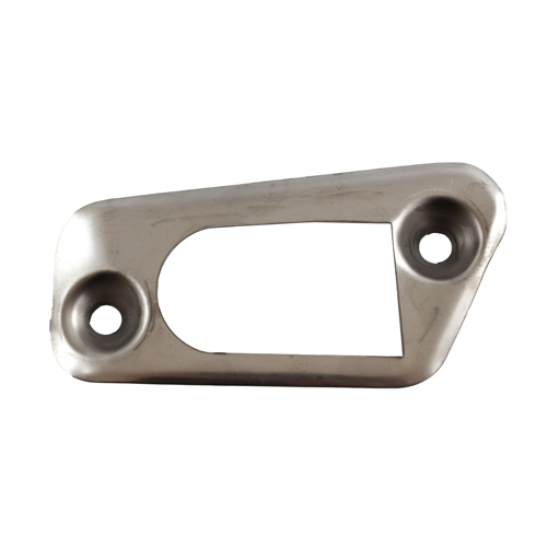 Abdeckblech re in der Gruppe Volvo / 240/260 / Innenausstattung / Innenausstattung / R�cksitz 240/260 5tg 1980- bei VP Autoparts AB (1207871)