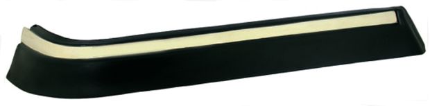 Zierleiste Stostange 244 hi re in der Gruppe Volvo / 240/260 / Karosserie / Stosstange / Hinten Stostange 240/260 1985-93 US bei VP Autoparts AB (1312908)