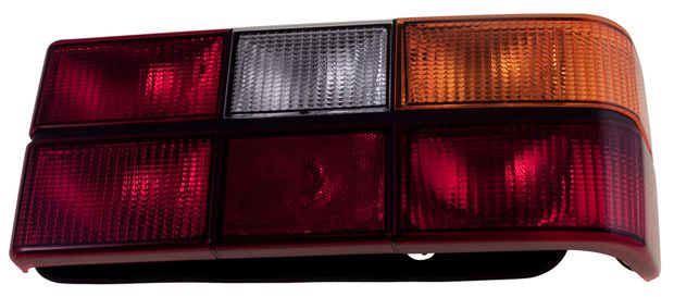 Rcklicht 244 90- rechts (Volvo OE) in der Gruppe Volvo / 240/260 / Autoelektrik / Beleuchtung hinten / Beleuchtung hinten 240 1990- bei VP Autoparts AB (1372356)