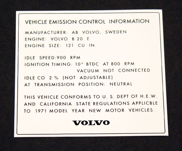 Dekal Abgaskontrolle B20E in der Gruppe Volvo / 140/164 / Sonstige / Dekale / Etikett/Aufkleber 140 bei VP Autoparts AB (170)