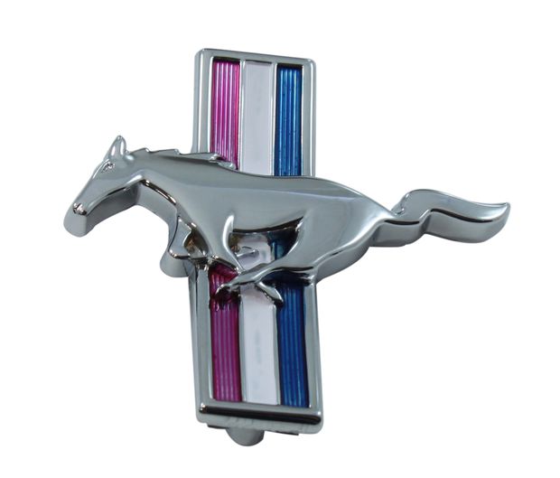 Emblem Pony Handschuhfach 64-65 (gebogen in der Gruppe Ford/Mercury / Ford Mustang 65-73 / Innenausstattung / Handschuhfach / Handschuhfach bei VP Autoparts AB (C4ZB-65060A14-A)