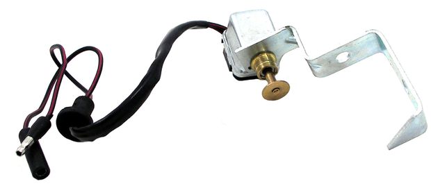 Rckfahrlicht Kontakt 65-66 in der Gruppe Ford/Mercury / Ford Mustang 65-73 / Autoelektrik/Beleuchtung / Armaturen/Relais / Kontakte/Relais Mustang 65-73 bei VP Autoparts AB (C5ZZ-15520-A)