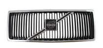 Grill 240 86- Chrom/schwarz mit emblem