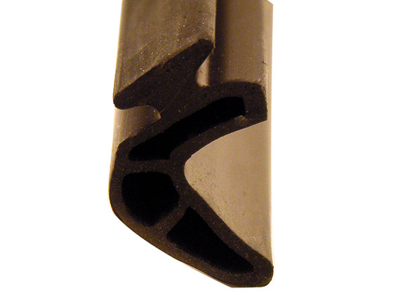 Gummileiste Kofferraum 142/144/242/244