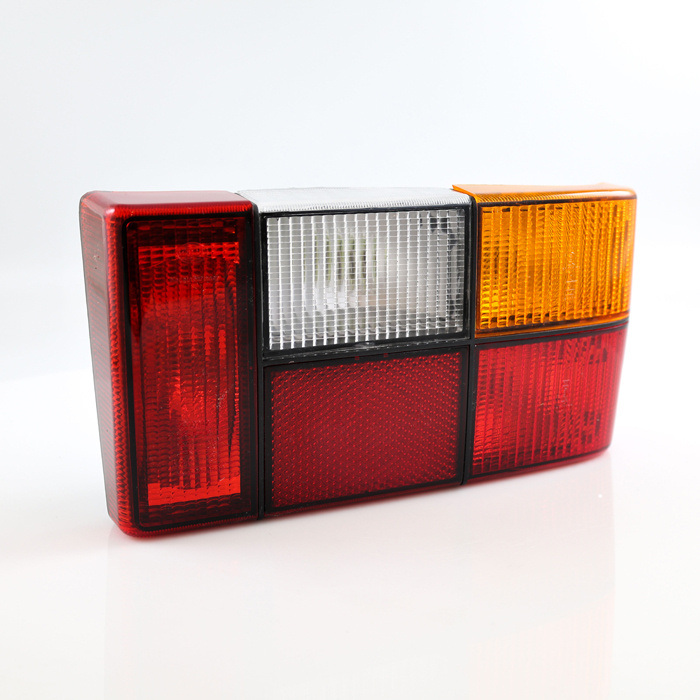 R�cklicht 240 79-83 Hella mit Dichtung r