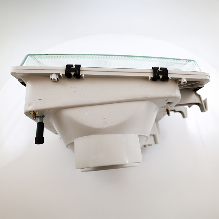 Scheinwerfer 240 81- re ohne Motor