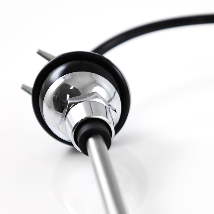 Antenne Universal verchromt mit rundem F