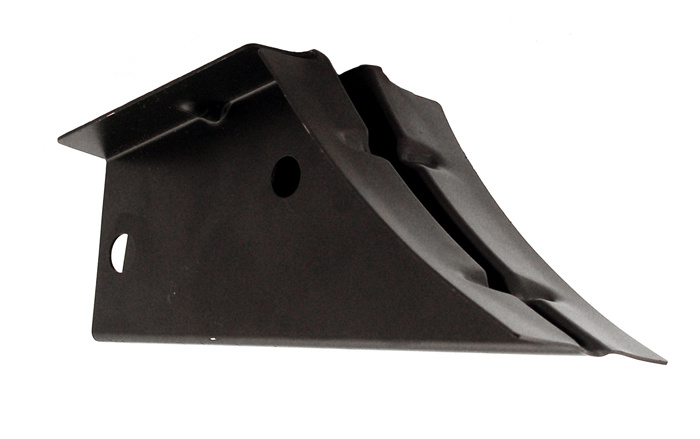 Stosstangenhalterung Ersatzradmulde Amaz