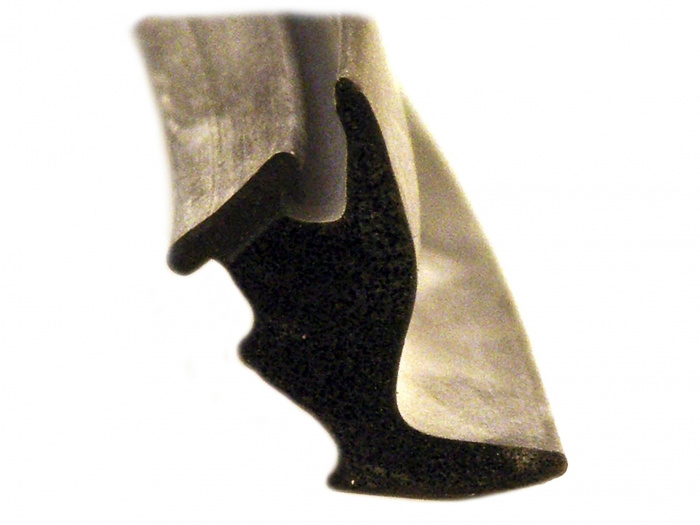 Gummileiste Kofferraum 220