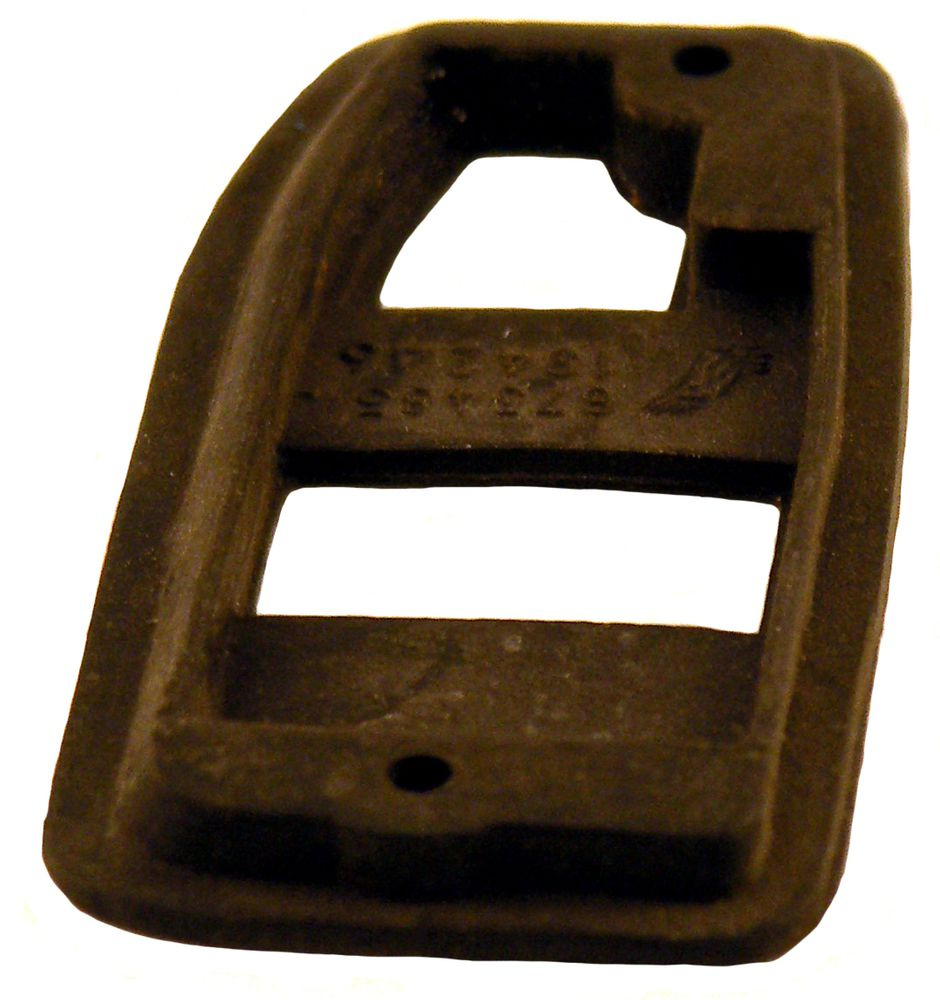 Gasket Door handle 140/164 67-71 RH
