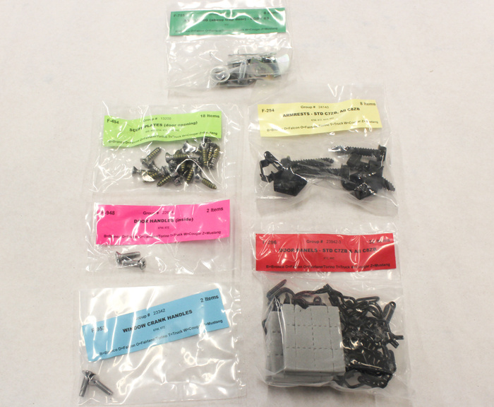 Schraubensatz Mustang Interieur 67 FB