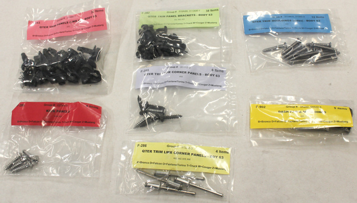 Schraubensatz Mustang Interieur 67 FB