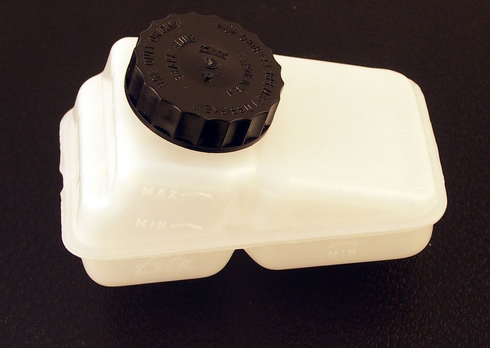 Bremsfl�ssigkeitsbeh�lter 140/164 Ersatz