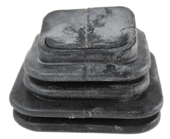 Clutch lever dust boot Mustang 65 L6