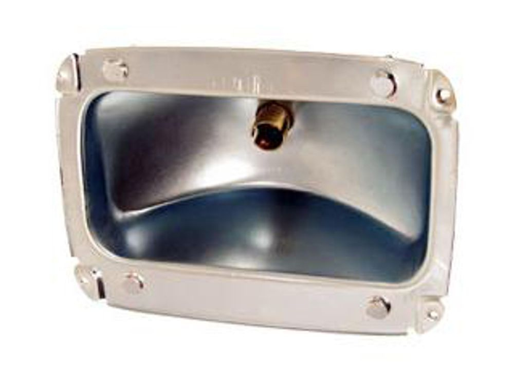 Lampengeh�use R�cklicht  65-66