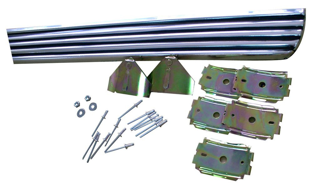 Zierleiste Schweller mit Clips 64-66 li