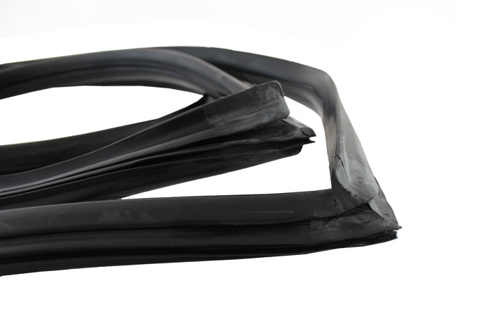 Gummileiste Heckscheibe CP 64-68