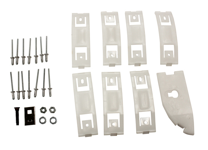 Zierleiste Schweller mit Clips 67-68 li