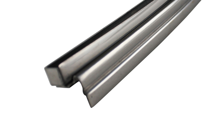 Zierleiste T�rscheibe 69-70 CP/CV re