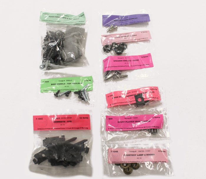 Interior Fastener Kit Mustang 69 CV